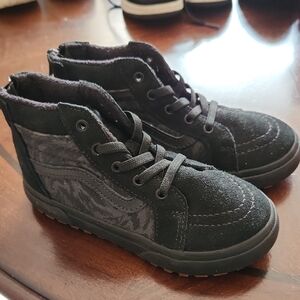 Skechers Black Sneakers High-Top Design